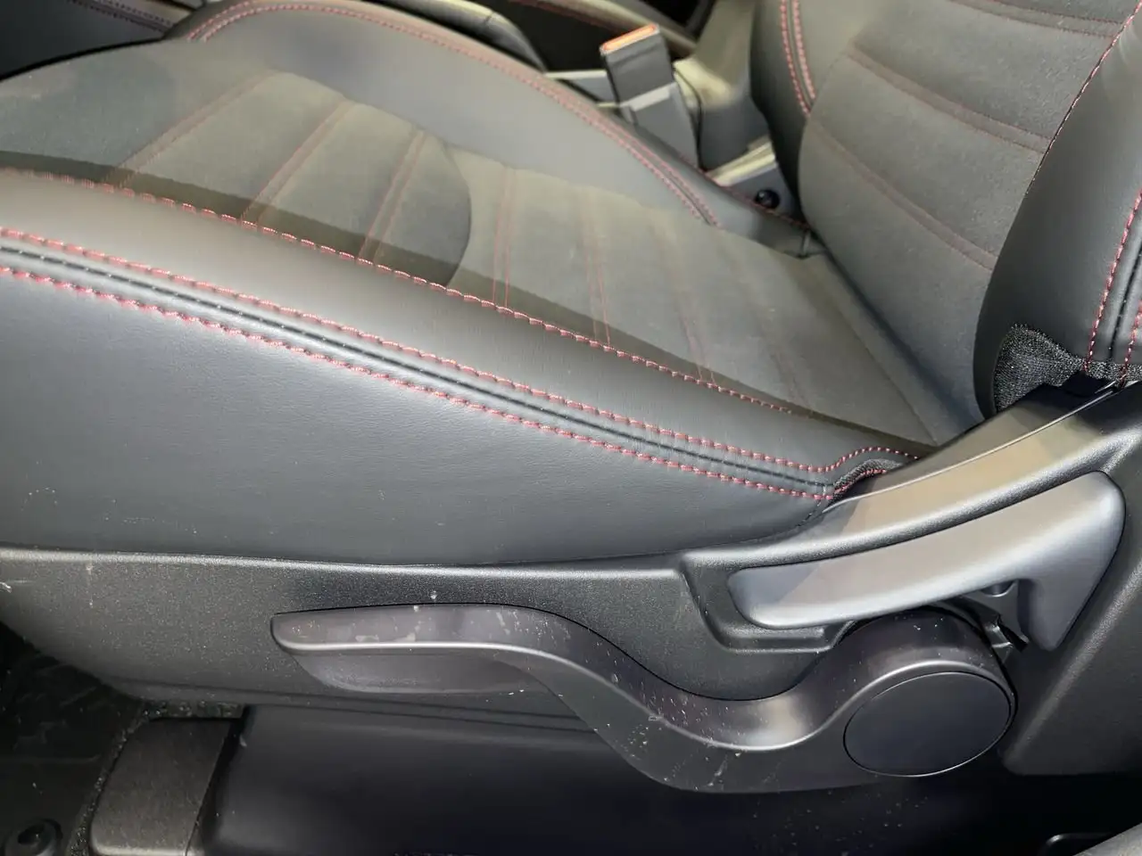 Mitsubishi RVR снимка Mitsubishi RVR