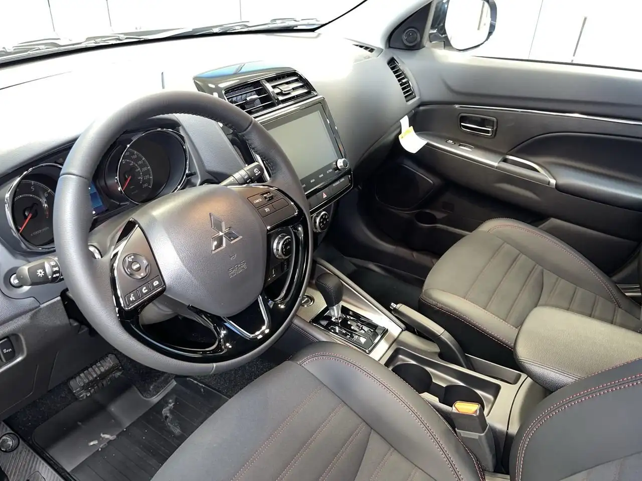 Mitsubishi RVR снимка Mitsubishi RVR