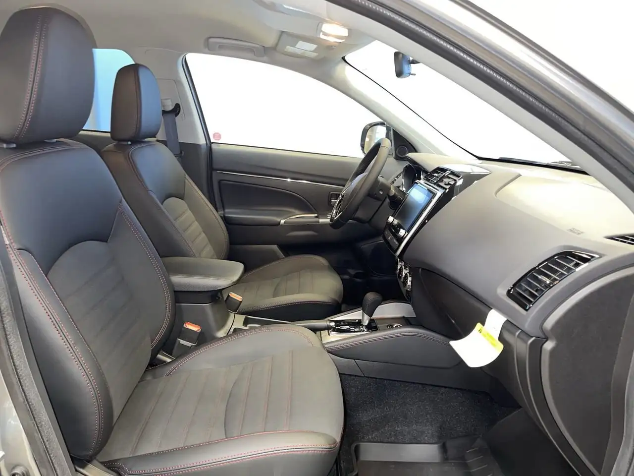 Mitsubishi RVR снимка Mitsubishi RVR