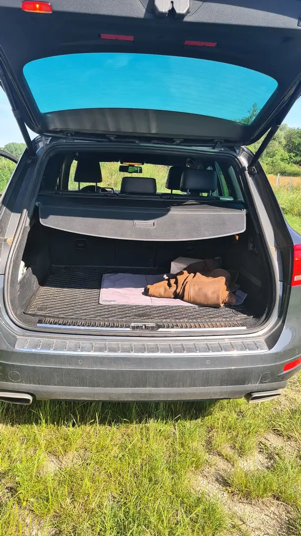 Volkswagen Touareg V6 FSI BMT - 2