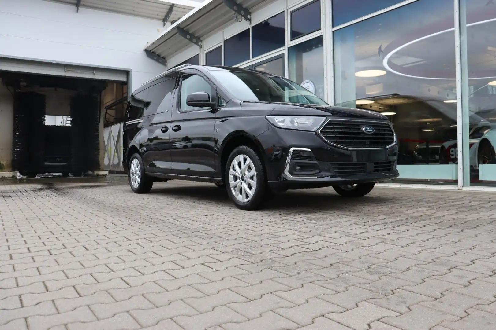 Ford Grand Tourneo Connect Titanium 1.5 EcoB. PHEV L2 Білий - 2