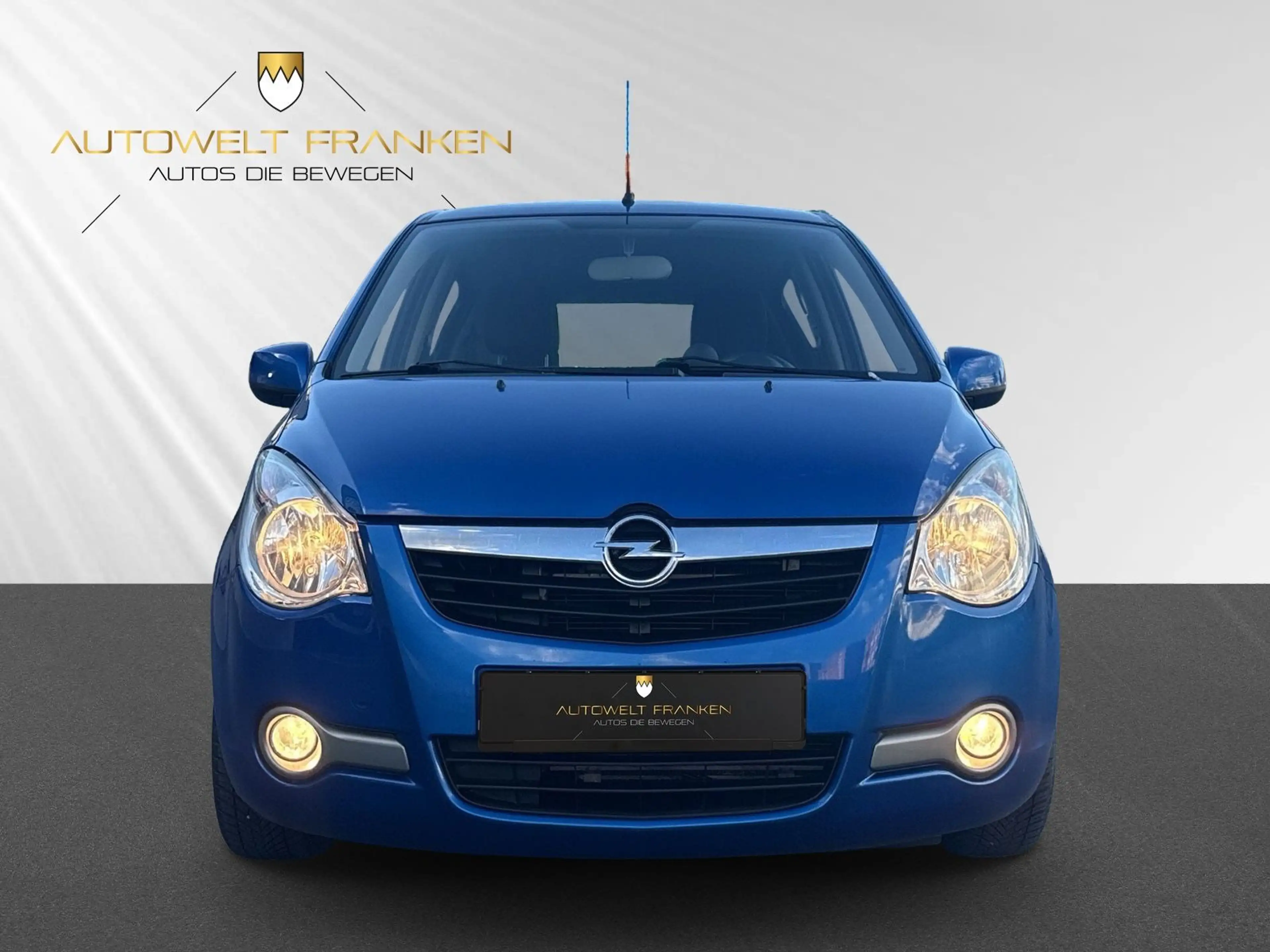 Opel Agila 1.2 *AUTOMATIK*WENIG KM*SCHECKHEFT*SHZ* — photo 2