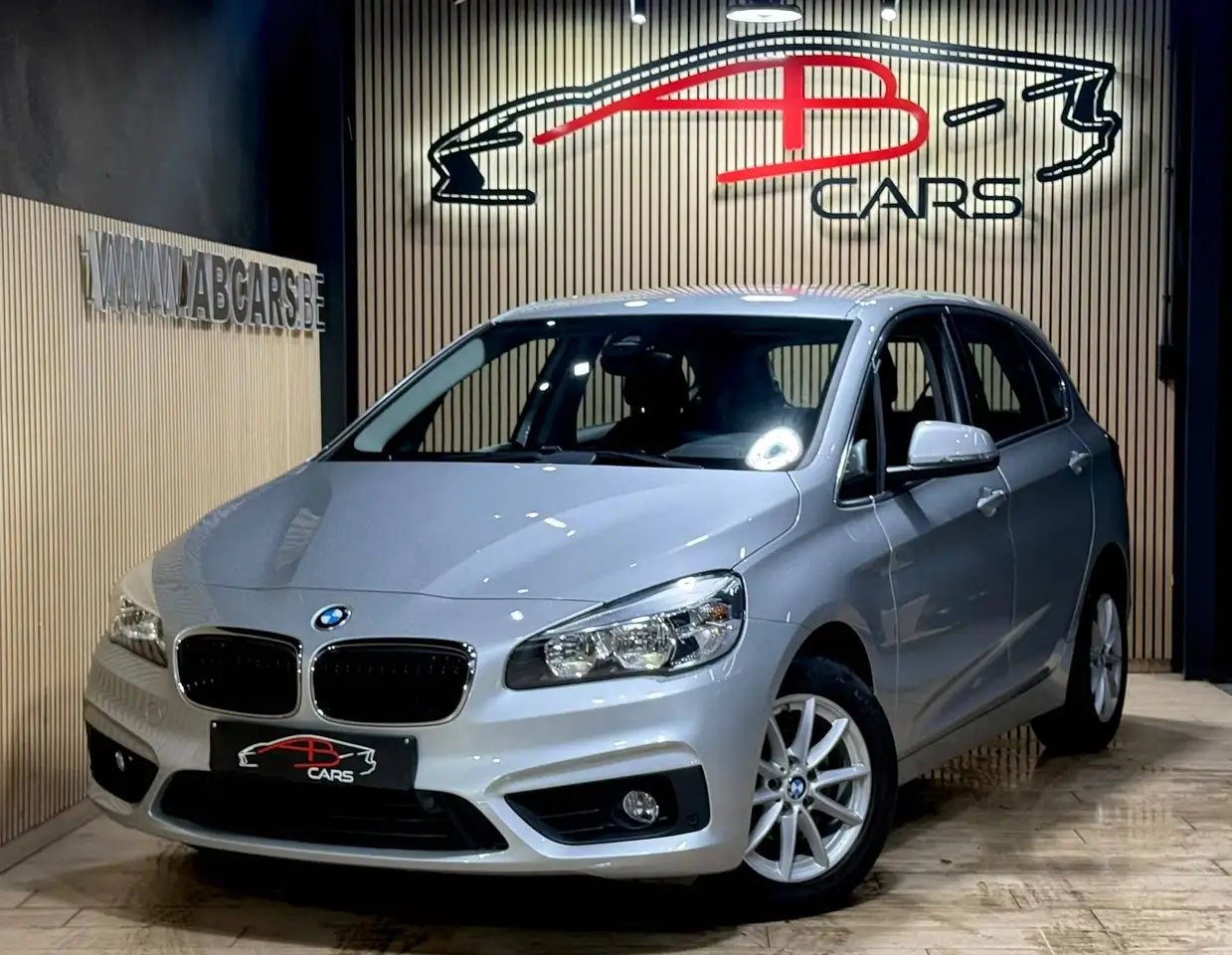 BMW 218