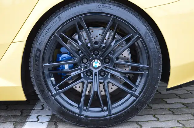 BMW M5 view 13