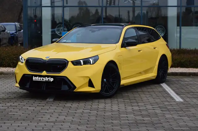 BMW M5 main image