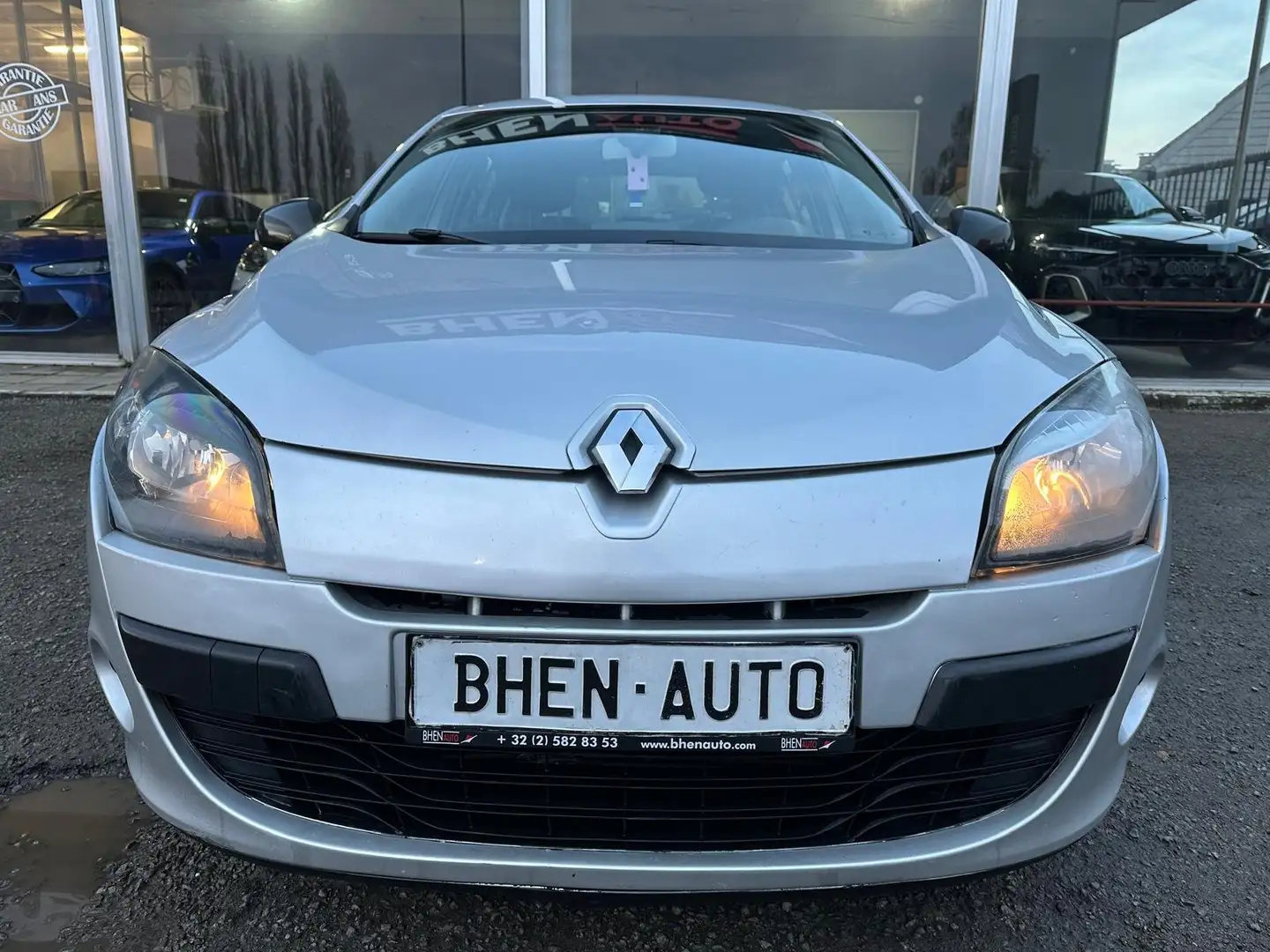 Renault Megane Megane 1.5 dCi Bose Edition/NAVI/AIRCO/PROPRE Gris - 2