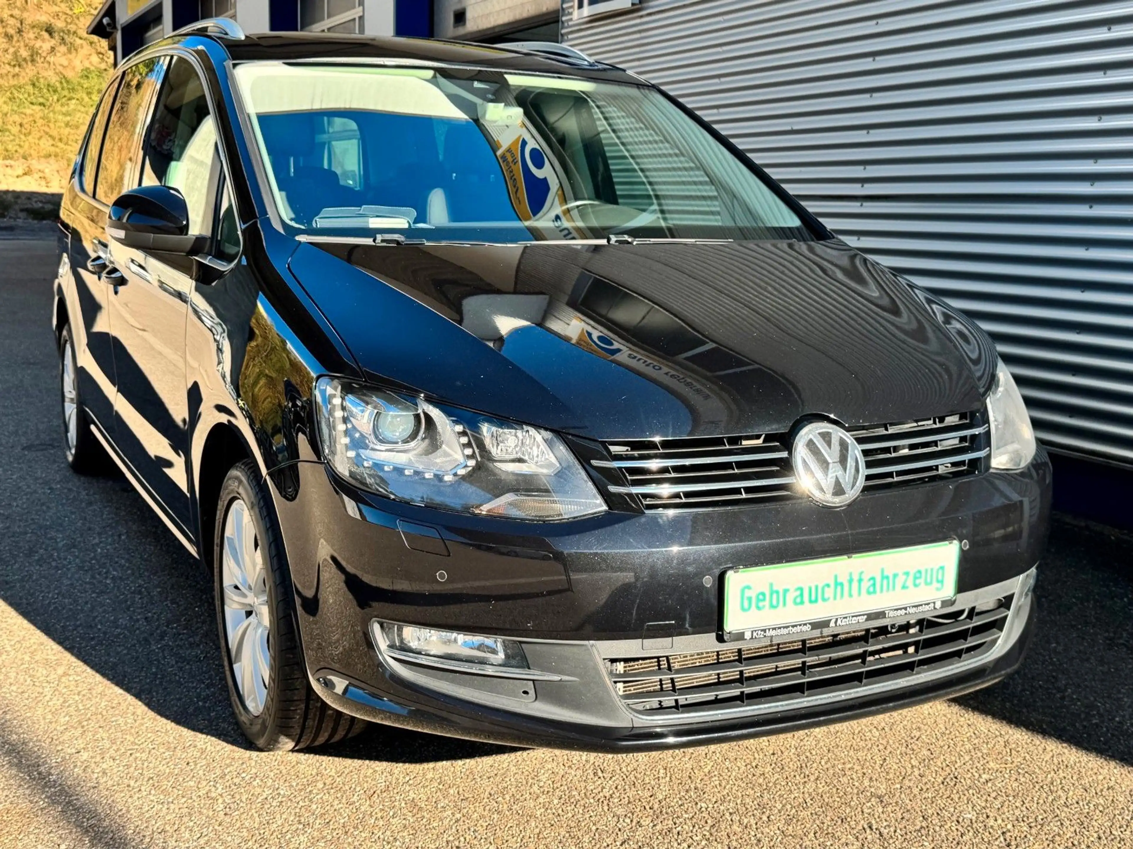 Volkswagen Sharan 2.0 TDI SCR 135kW DSG 4MOT BMT Highline — photo 2