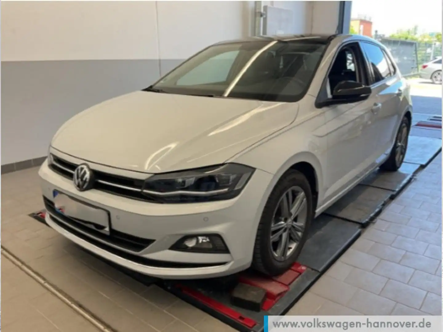 Volkswagen Polo 1.0 TSI DSG Highline Navi LED ACC SHZ Silber - 2