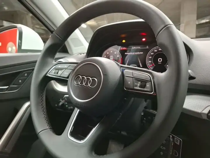Audi Q2 2025, foto 7