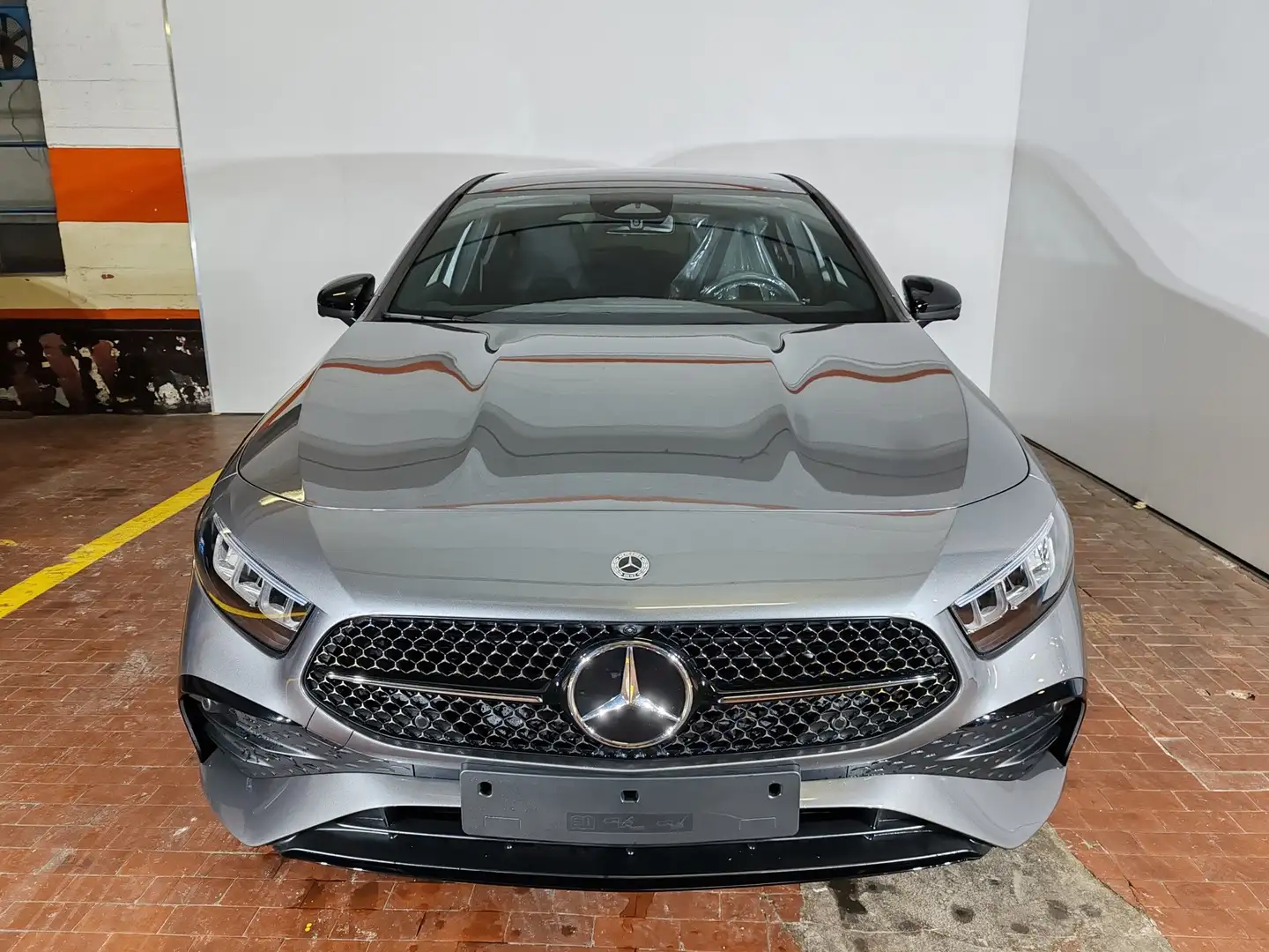 Mercedes-Benz A 200 d 150cv AMG Premium + Tetto Apribile Gris - 2