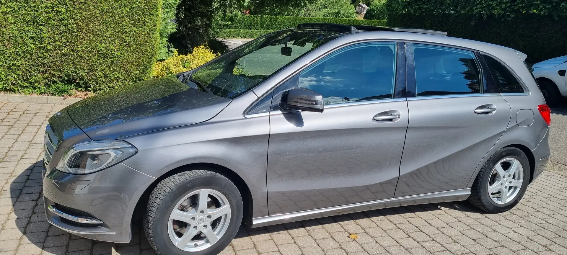 Mercedes-Benz B 180 B 180 CDI Серый - 1