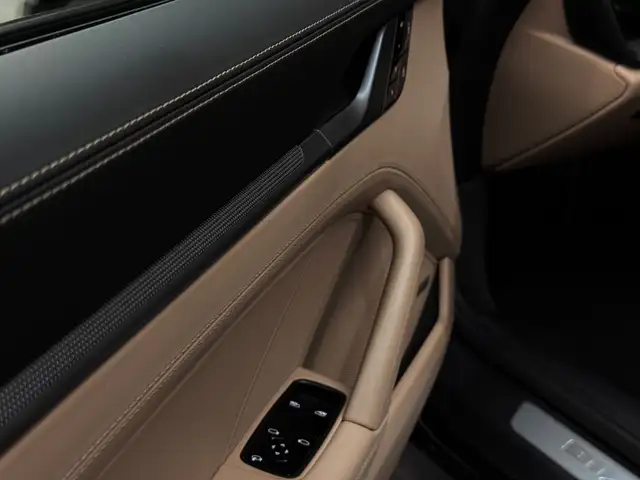 Porsche 992 911 Carrera 4S 1.HAND APPROVED SPORTAGA 360KAM BO Ansicht 23