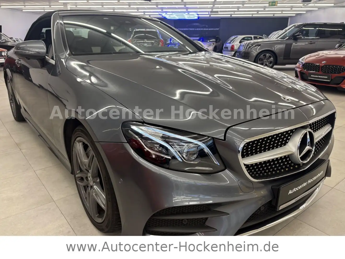 Mercedes-Benz E 400 E -Klasse Cabrio E 400 d 4Matic/ AMG Line Šedá - 1
