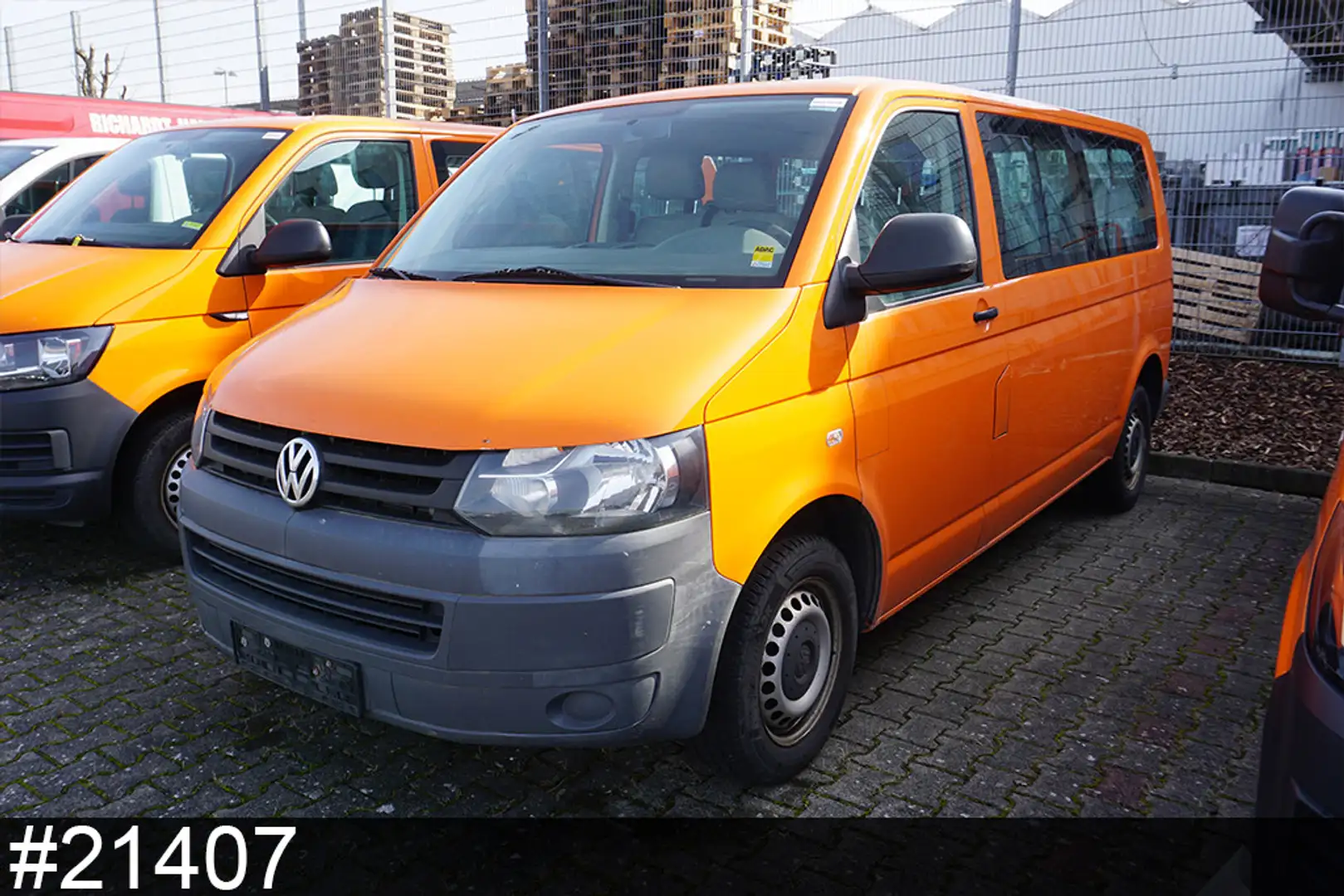 Volkswagen T5 2.0TDI LR Bus Klimaanlage-9.Sitzer-CD-Radio Oranžová - 1