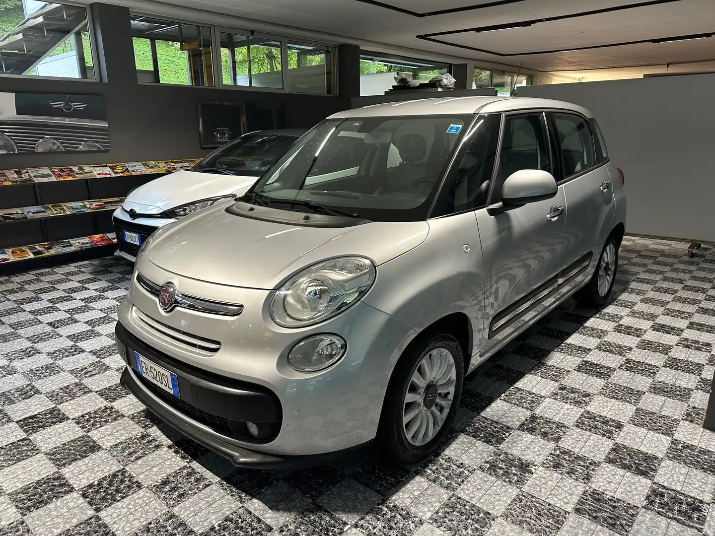 Fiat 500L 500L 2012 1.3 mjt Lounge 85cv Argent - 1