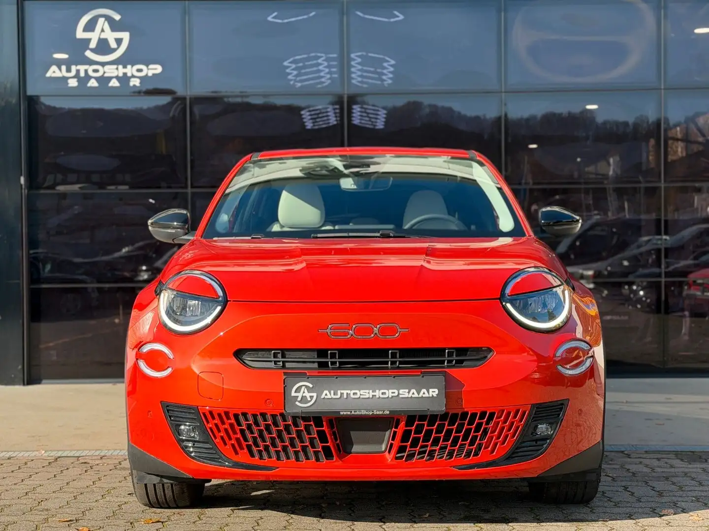 Fiat 600e La Prima Massage/360°/SHZ/CarPlay Piros - 2