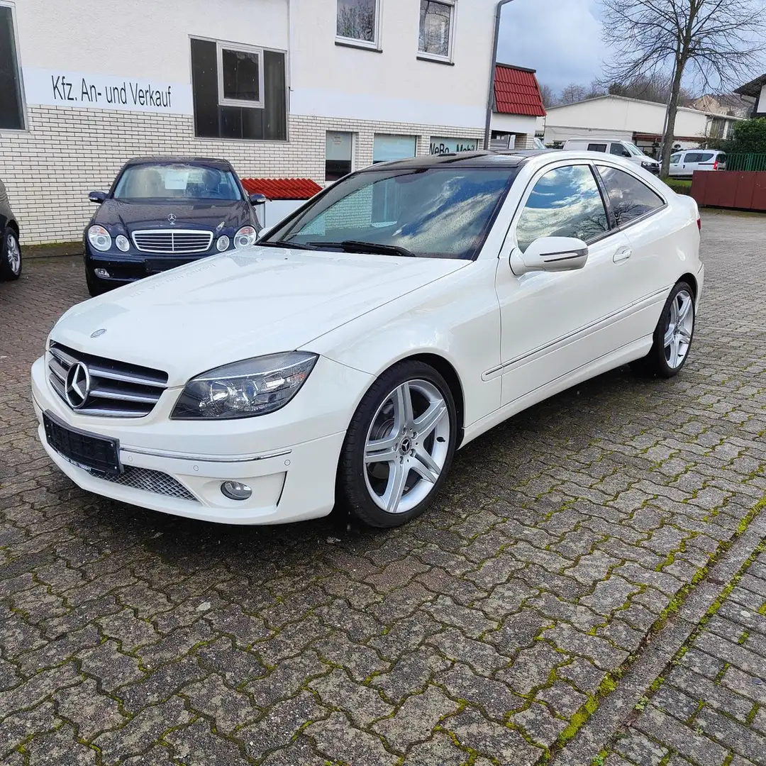 Mercedes-Benz CLC K,Panoramadach, 18 Zoll, Bluetooth usw. Weiß - 1