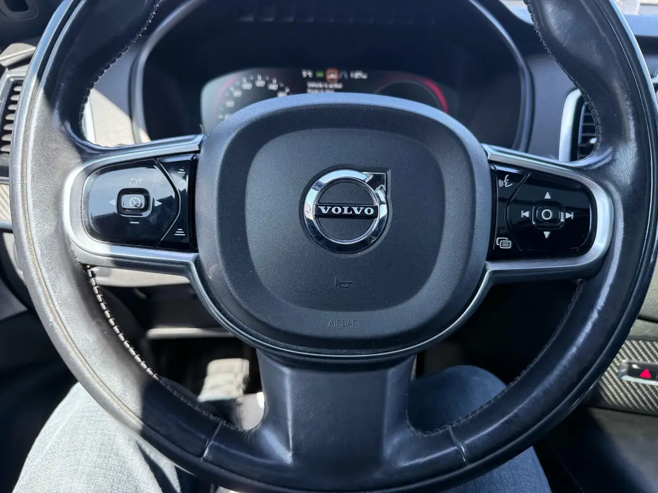 Volvo XC90 снимка Volvo XC90