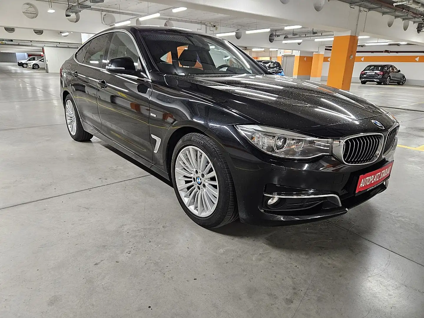 BMW 318 d Gran Turismo Österreich-Paket Aut. Schwarz - 2