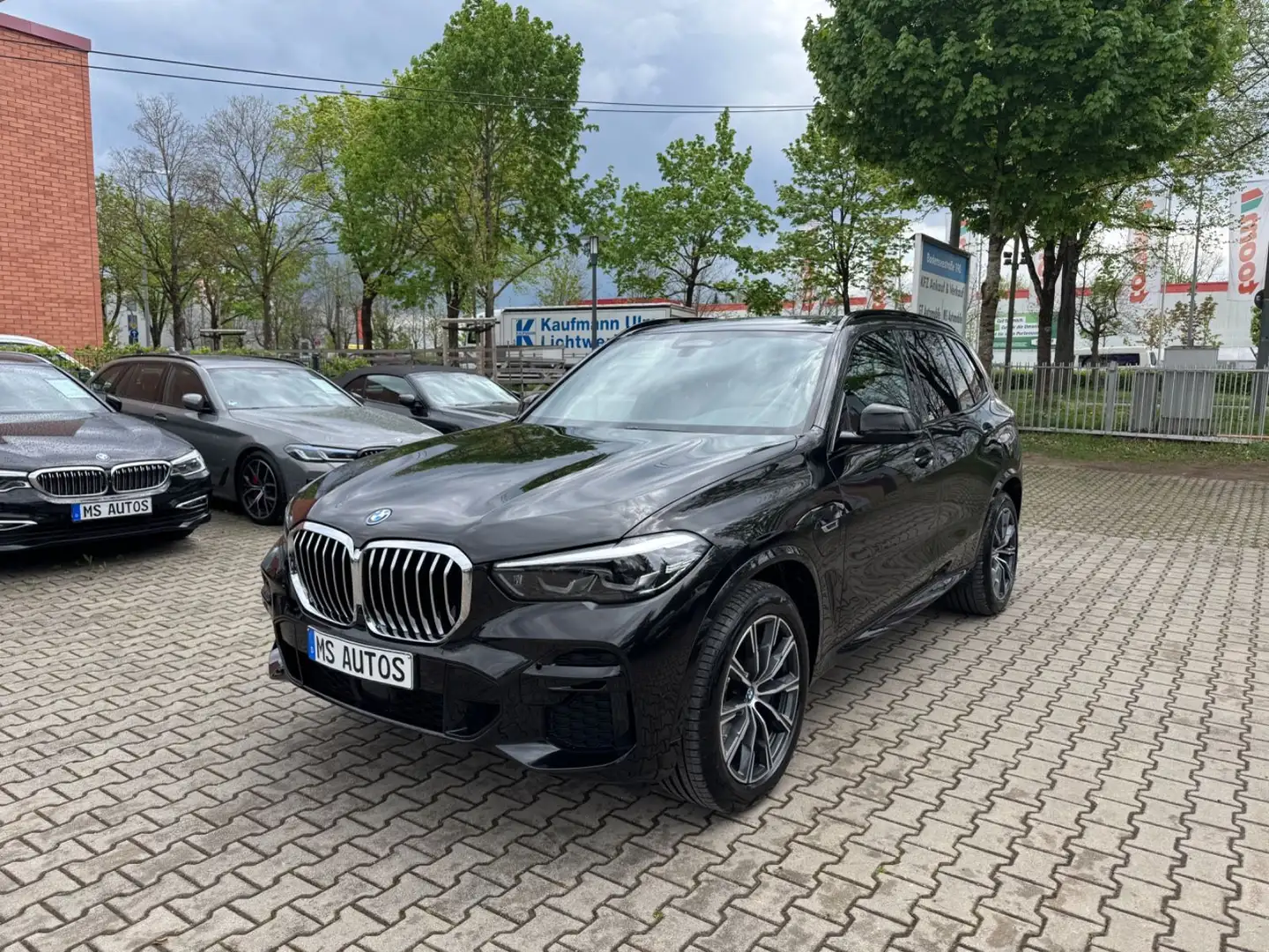 BMW X5 xDrive 45 e MSport*Panorama*Head Up*Kamera Schwarz - 1
