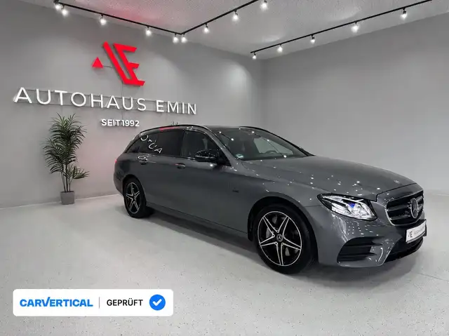 Mercedes-Benz E 300 de T Modell 9G Tronic *AMG LINE,PANORAMA!*