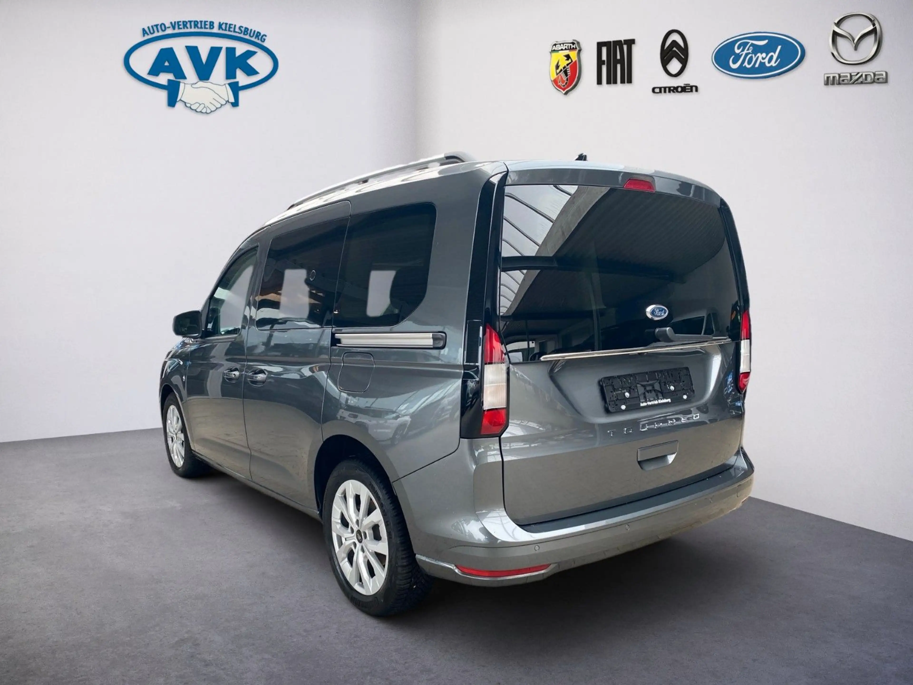 Ford Tourneo Connect Titanium Automatik — photo 3