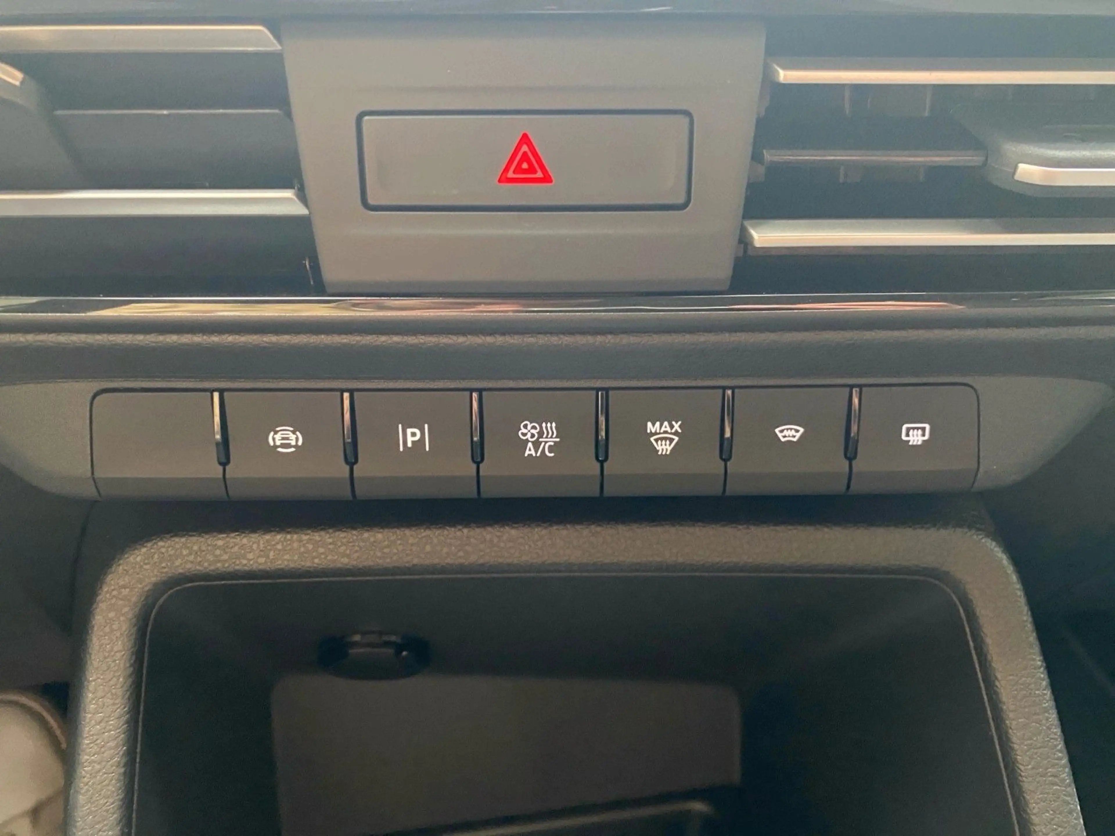 Ford Tourneo Connect Titanium Automatik — photo 15