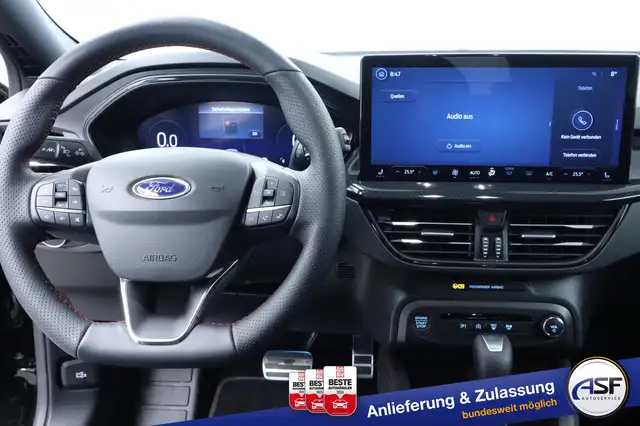 Ford Focus view 15
