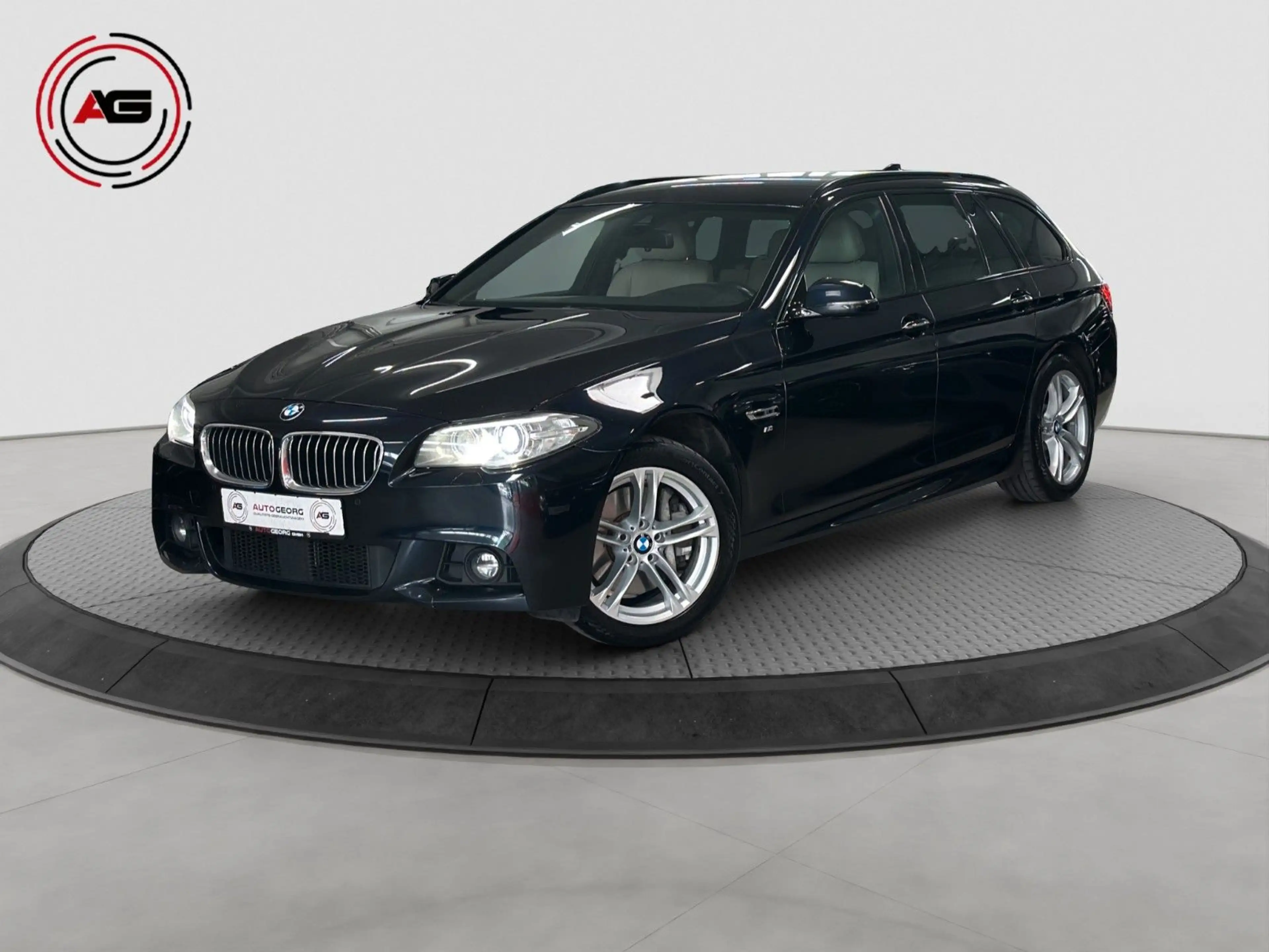 BMW 530 dT M-SPORT xDr. LCI ACC NAVI KAMERA AHK