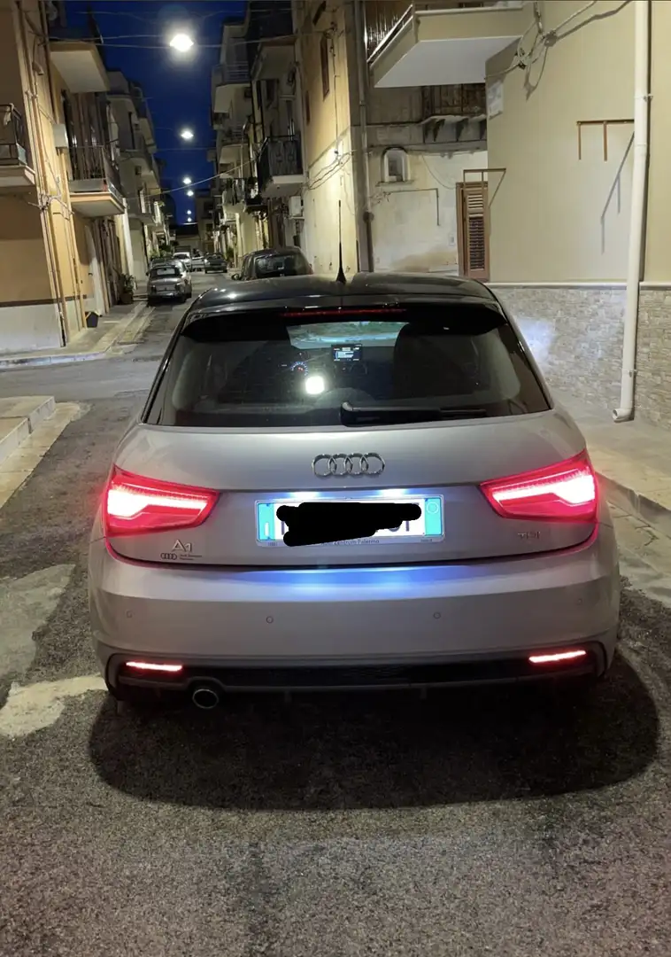 Audi A1 Sportback 1.4 tdi Admired - 2