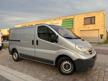 2.0 dCi / Dubbele schuifdeur / Airco / Gekeurd /