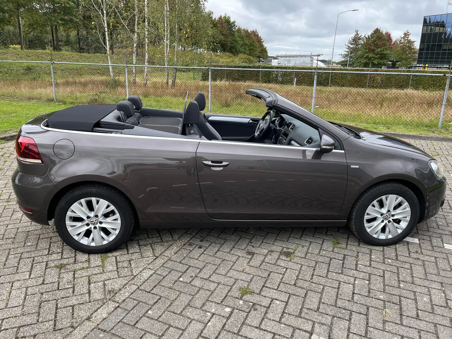 Volkswagen Golf Cabriolet Golf 1.2 TSI BlueMotion Maro - 2