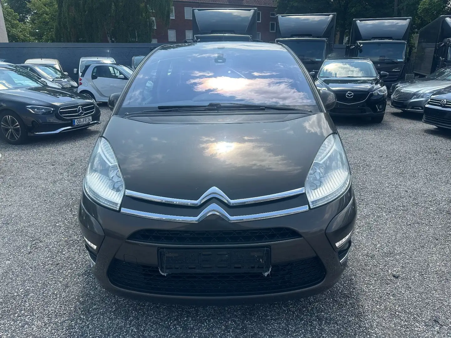 Citroen C4 Picasso Tendance, Automatik Braun - 2
