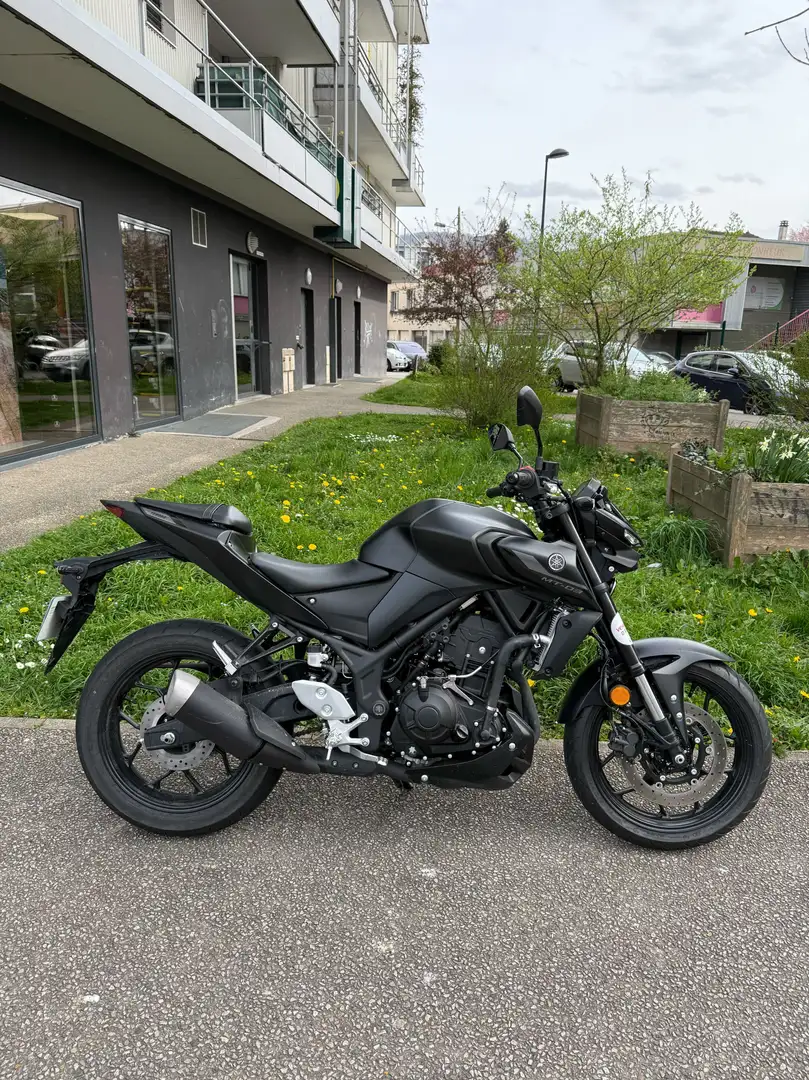 Yamaha MT-03 Noir - 2