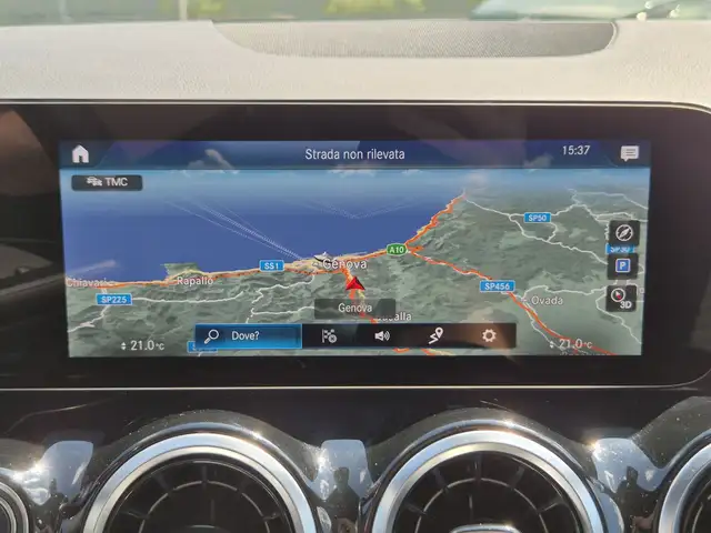 Mercedes-Benz Gla view 11
