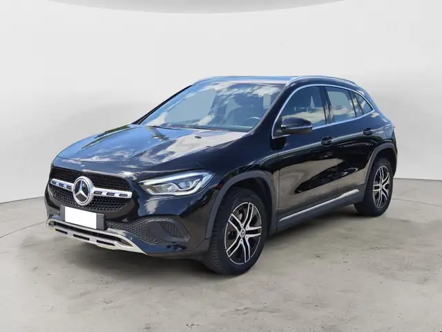 Mercedes-Benz Gla main image