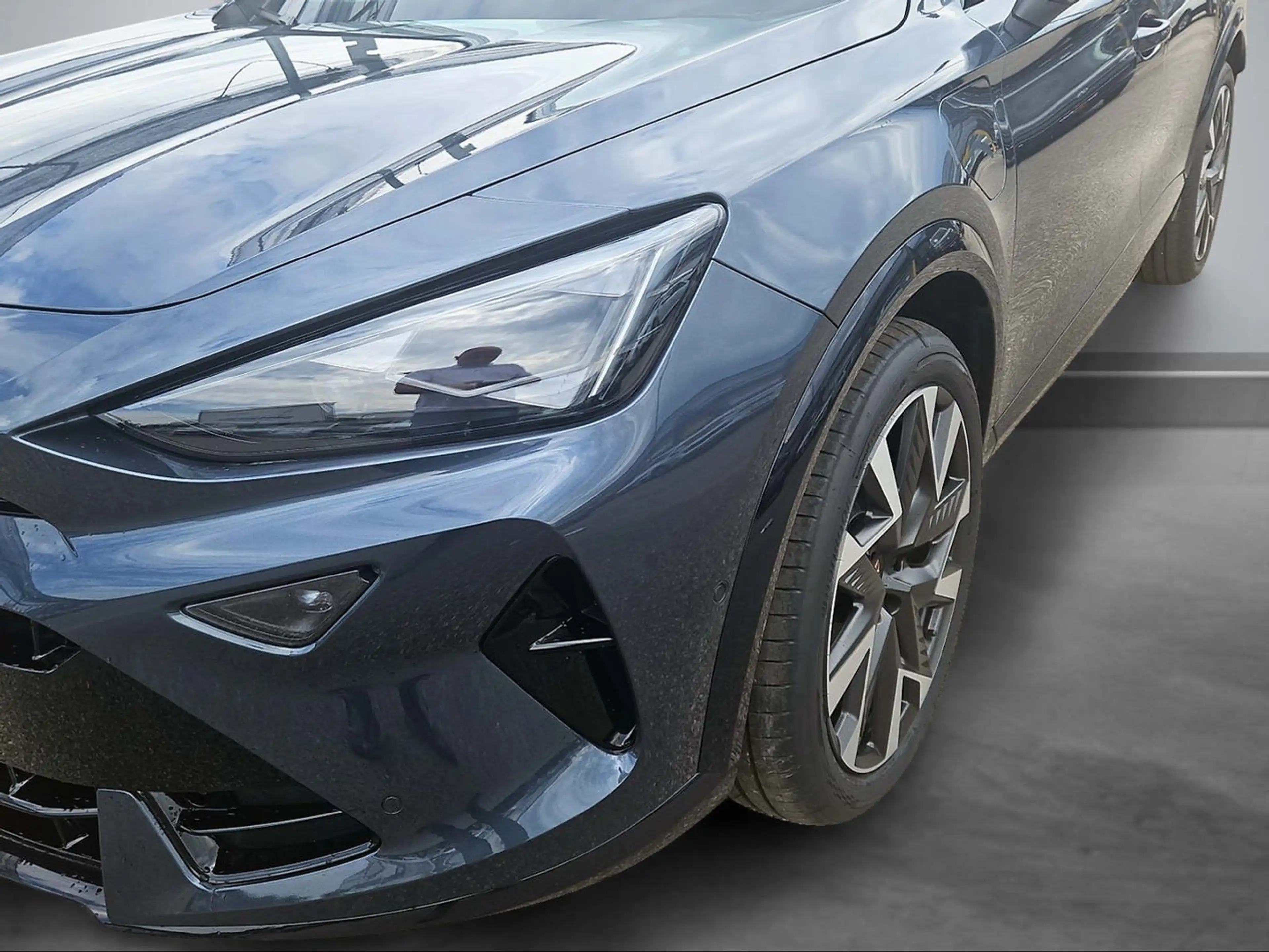 CUPRA Formentor e-HYBRID 204 PS DSG — photo 2