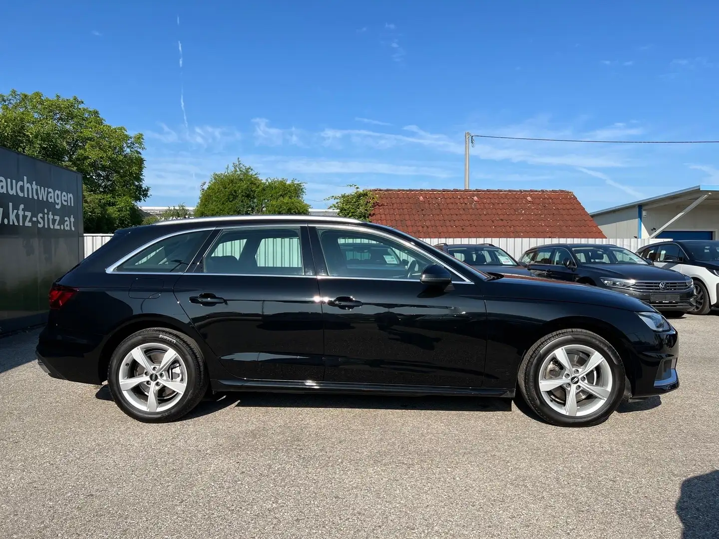 Audi A4 Avant 30 TDI advanced S-tronic | MATRIX Schwarz - 2