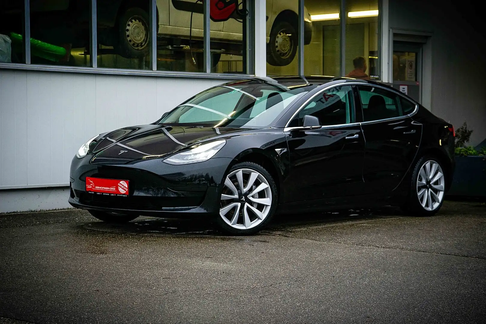 Tesla Model 3 Standard Range RWD Plus 57,5kWh *AHV ABNEHMBAR* Schwarz - 2