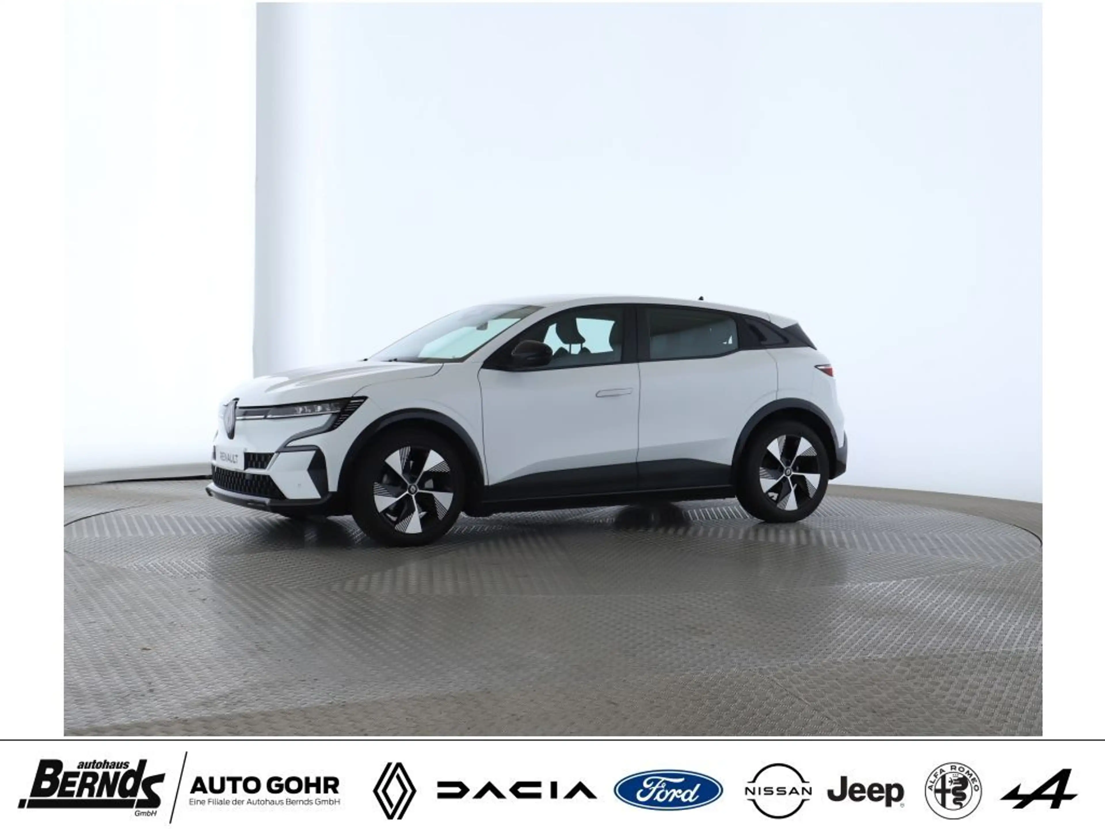 Renault Megane E-Tech EV40 130hp boost charge Equilibre WÄRMEPUMPE PDC — photo 11
