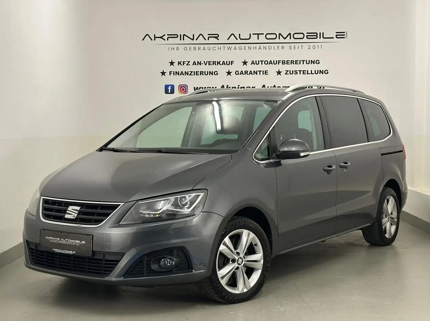 SEAT Alhambra 2.0 TDI 4Drive Aut. 7SITZER - AHK - SHZ Grau - 1