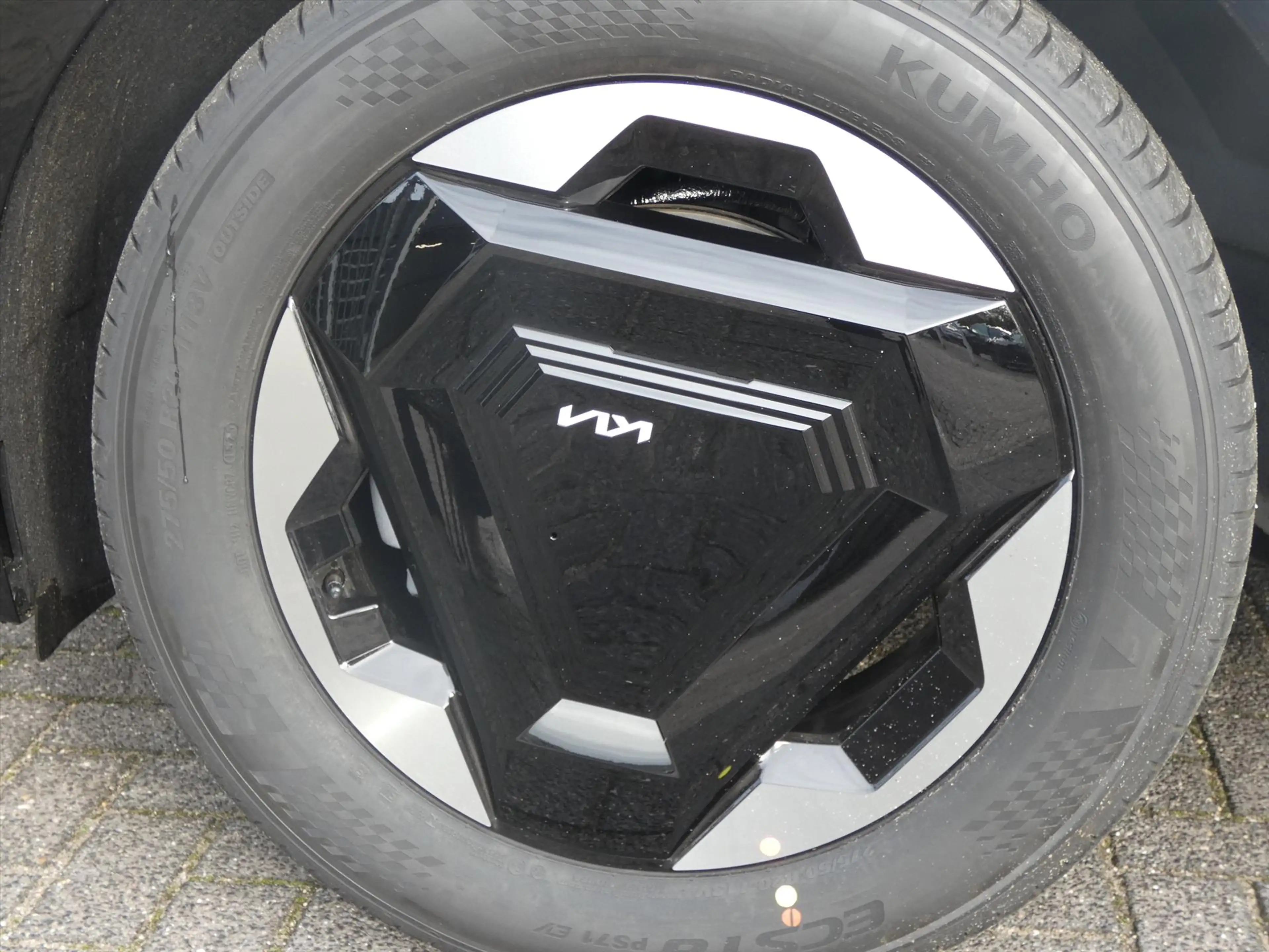 Kia EV9 99,8kWh 384pk AWD Dual Motor Plus Advanced | VERSC — photo 9