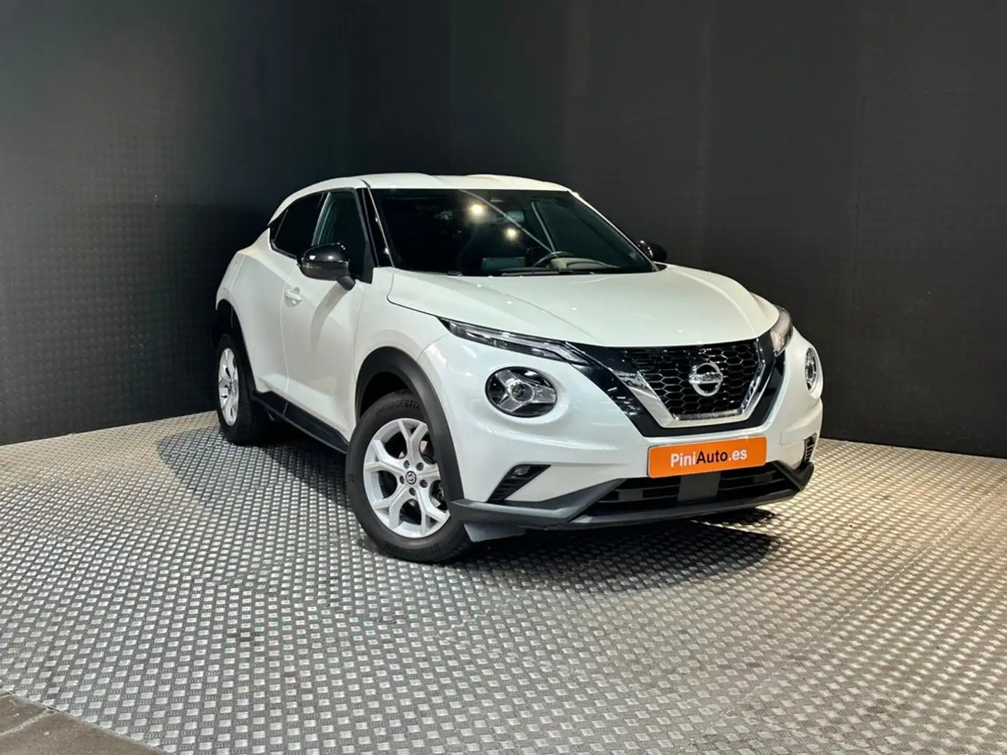 Nissan Juke 1.0 DIG-T N-Connecta 4x2 DCT 7 84kW Blanco - 2