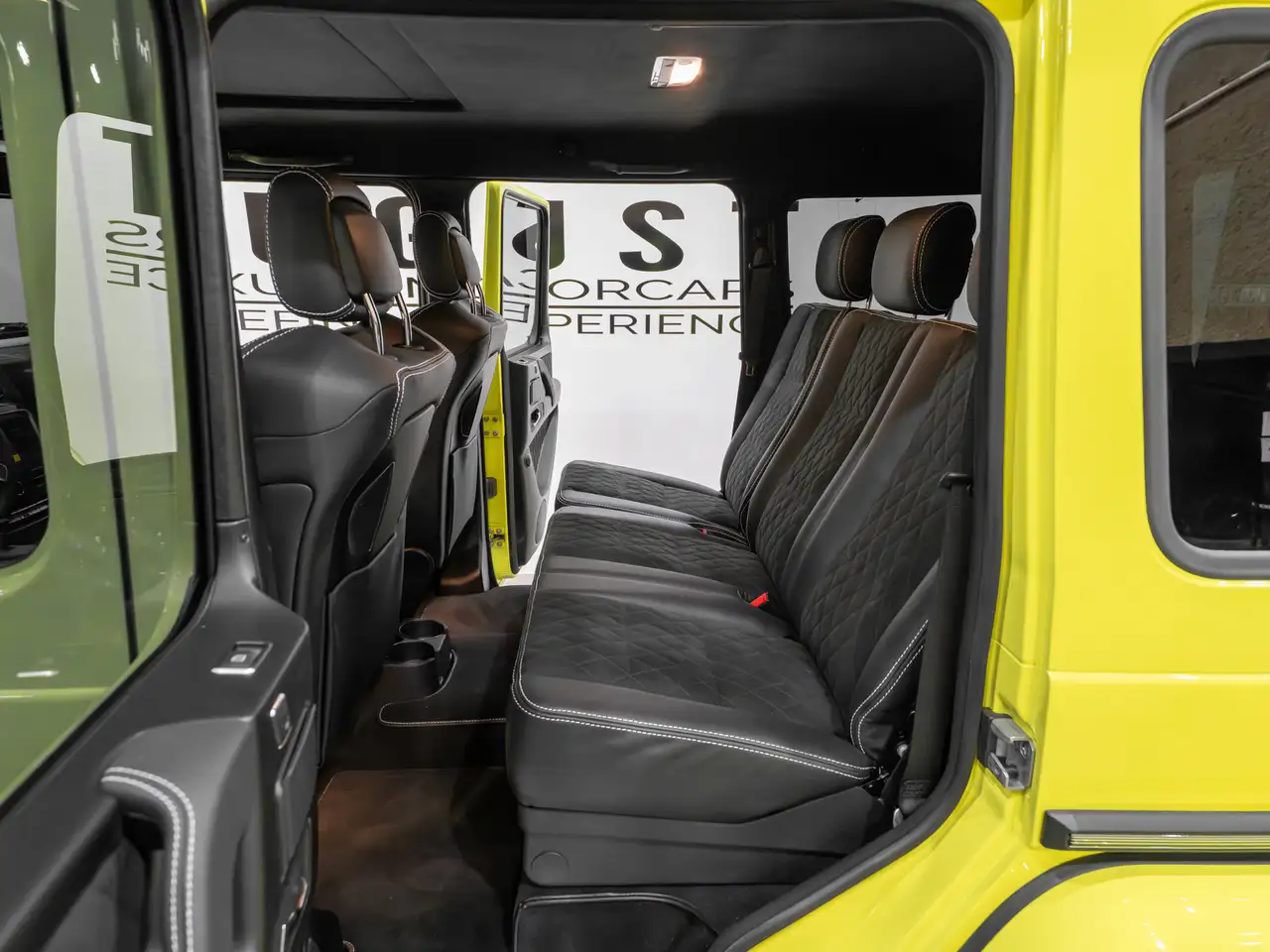 Mercedes-Benz G-Class снимка Mercedes-Benz G-Class