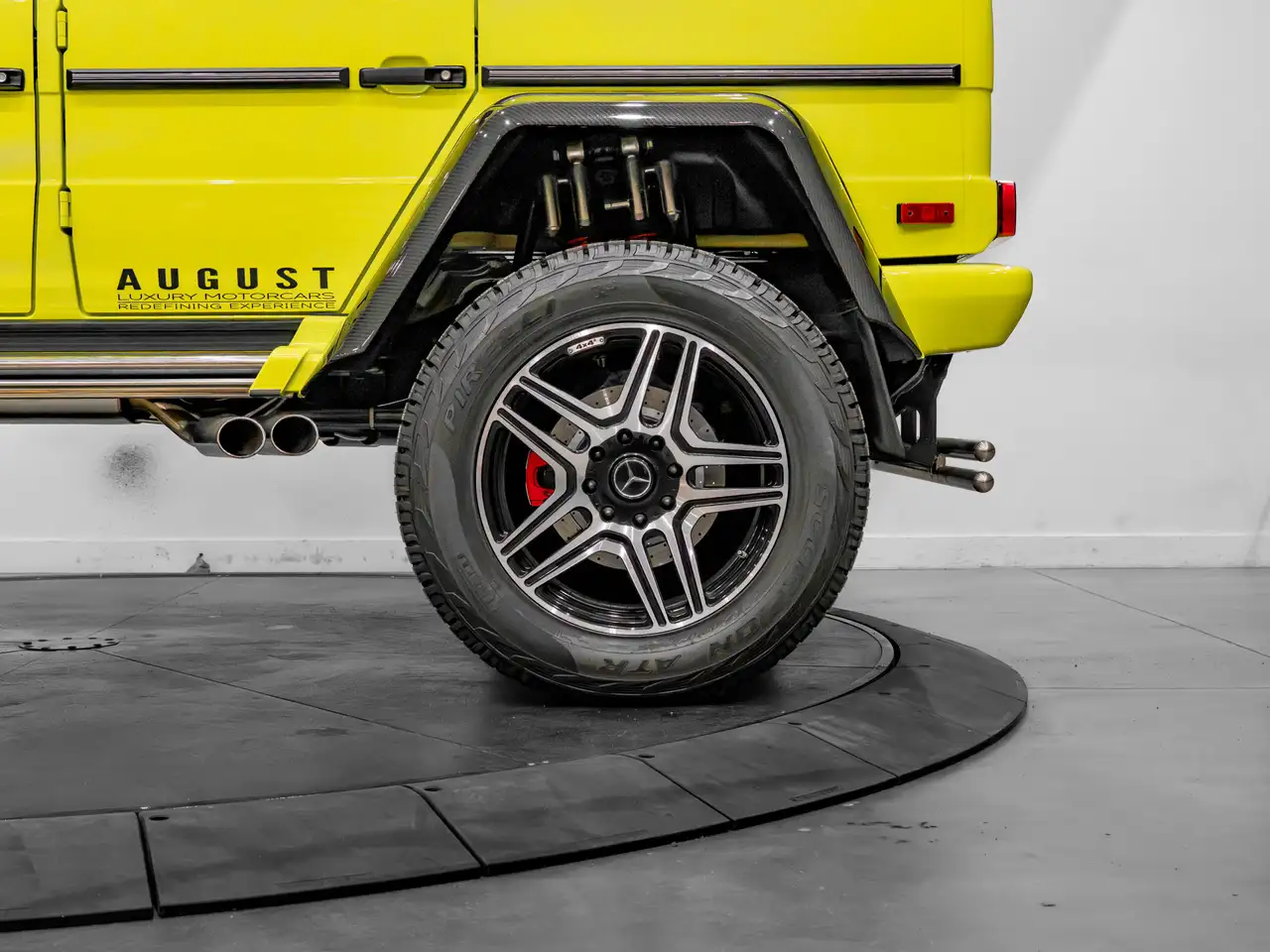 Mercedes-Benz G-Class снимка Mercedes-Benz G-Class