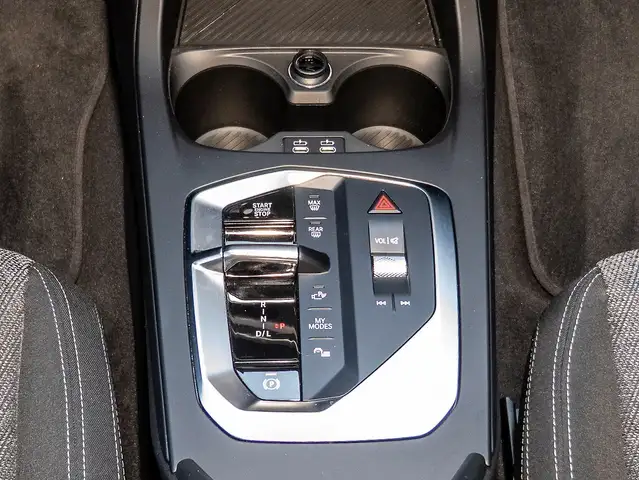 BMW 1 Series view 10