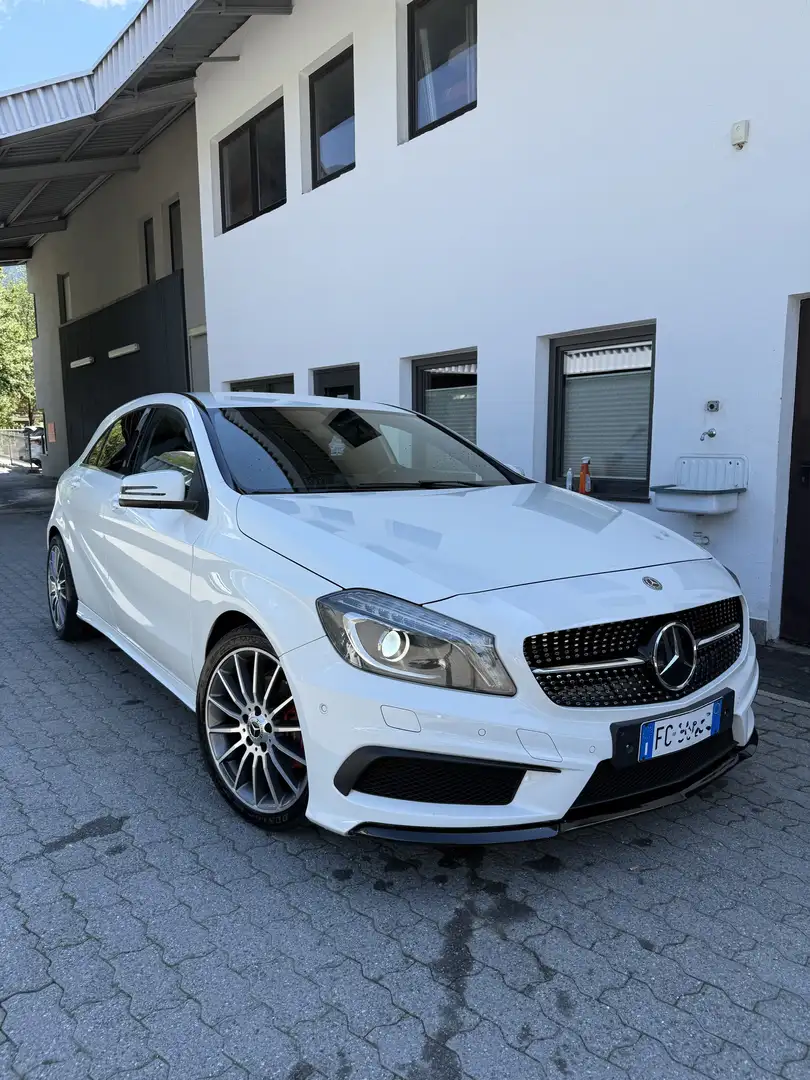 Mercedes-Benz A 180 Amg Белый - 1