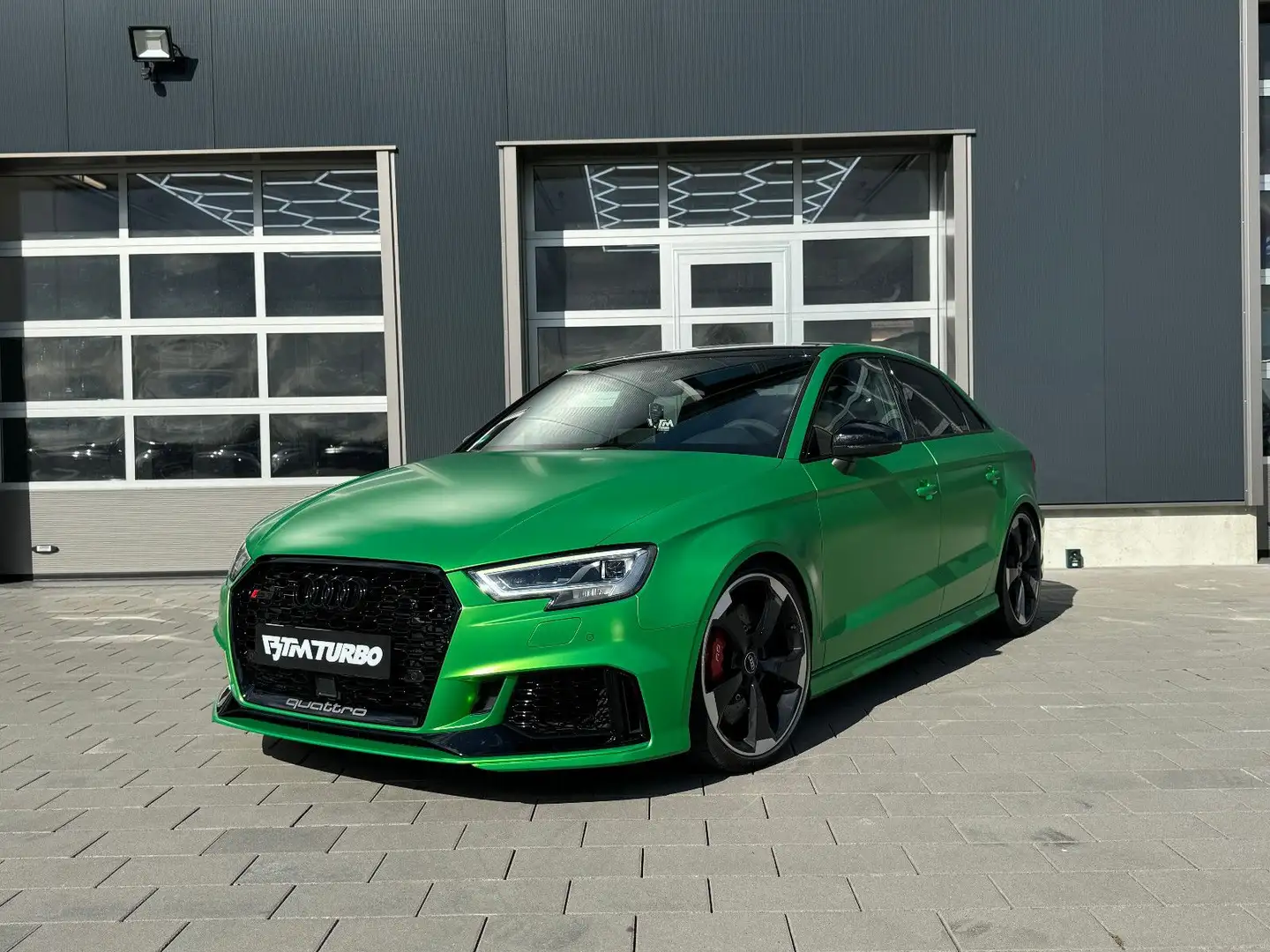 Audi RS3 RS 3 Lim. 2.5 TFSI quattro Grün - 1