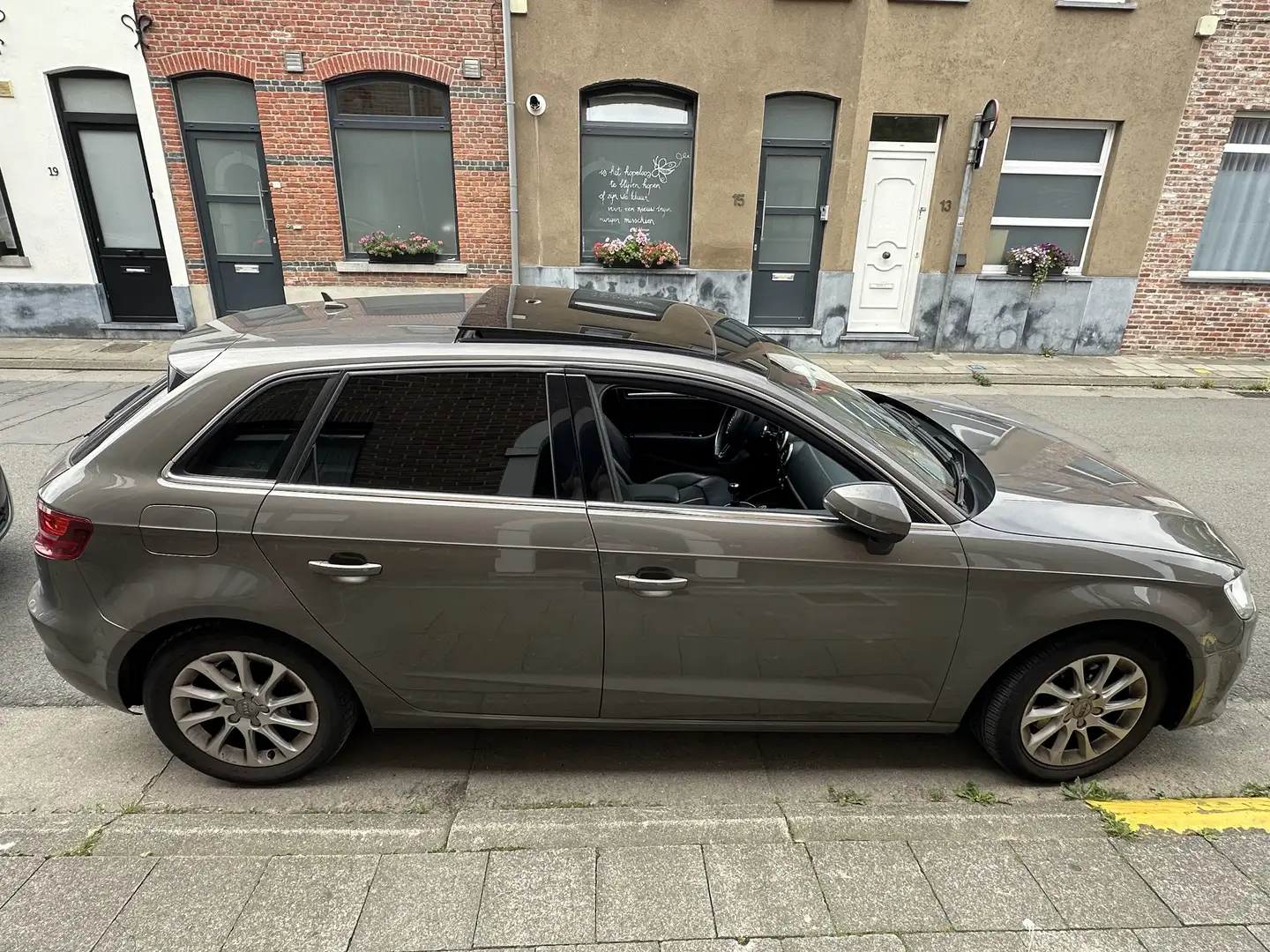 Audi A3 1.4 tfsi Brun - 2
