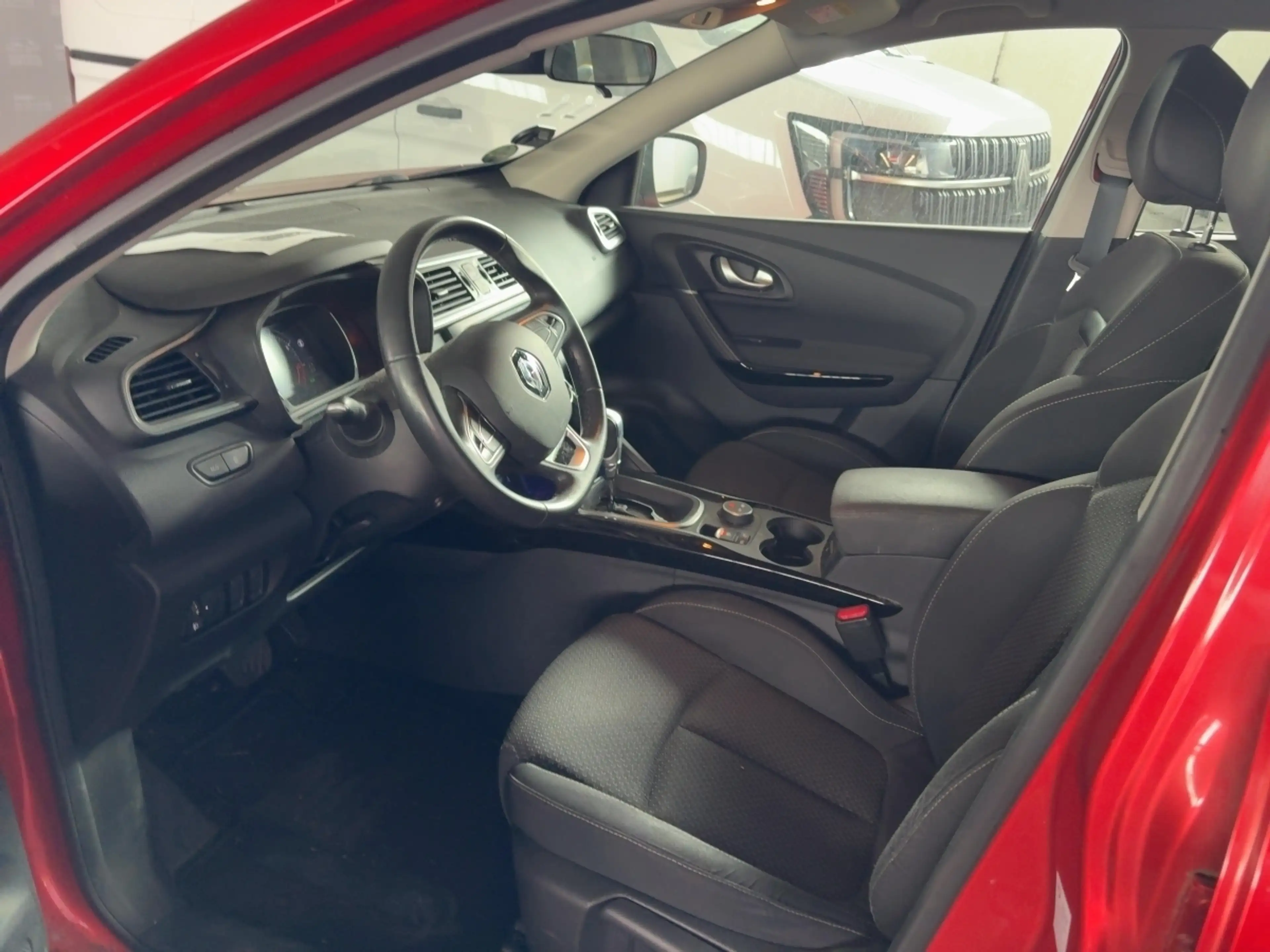 Renault Kadjar Kadjar ZEN TCe 140 Klima PDC Automatik — photo 11
